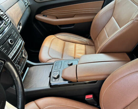 Мерседес GLE-Class Coupe, объемом двигателя 2.99 л и пробегом 120 тыс. км за 45999 $, фото 6 на Automoto.ua