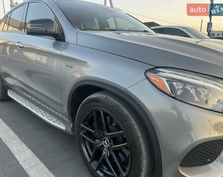 Серый Мерседес GLE-Class Coupe, объемом двигателя 3 л и пробегом 177 тыс. км за 41500 $, фото 3 на Automoto.ua