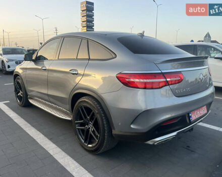 Серый Мерседес GLE-Class Coupe, объемом двигателя 3 л и пробегом 177 тыс. км за 41500 $, фото 6 на Automoto.ua