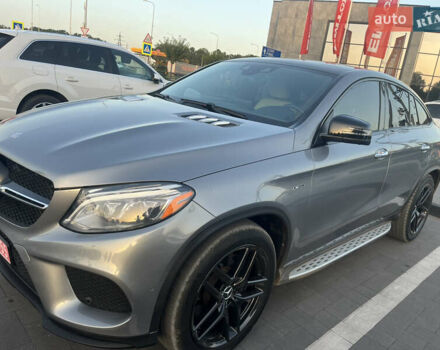 Серый Мерседес GLE-Class Coupe, объемом двигателя 3 л и пробегом 177 тыс. км за 41500 $, фото 4 на Automoto.ua