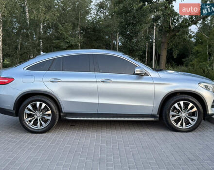 Серый Мерседес GLE-Class Coupe, объемом двигателя 2.99 л и пробегом 140 тыс. км за 39500 $, фото 24 на Automoto.ua