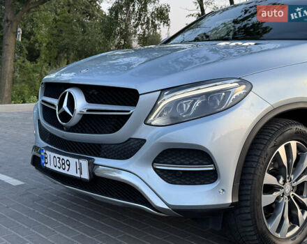 Серый Мерседес GLE-Class Coupe, объемом двигателя 2.99 л и пробегом 140 тыс. км за 39500 $, фото 11 на Automoto.ua