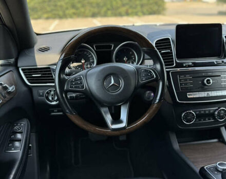 Серый Мерседес GLE-Class Coupe, объемом двигателя 2.99 л и пробегом 200 тыс. км за 41000 $, фото 24 на Automoto.ua