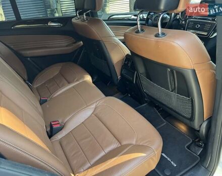 Серый Мерседес GLE-Class Coupe, объемом двигателя 3 л и пробегом 98 тыс. км за 52000 $, фото 23 на Automoto.ua