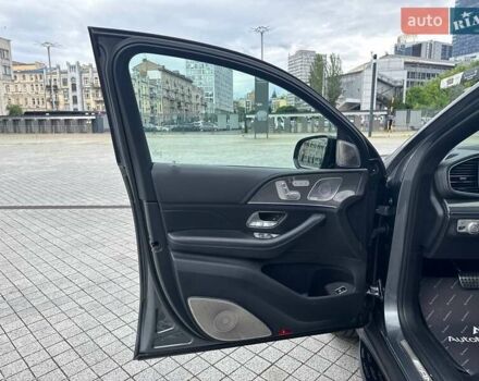 Серый Мерседес GLE-Class Coupe, объемом двигателя 3.98 л и пробегом 74 тыс. км за 119000 $, фото 16 на Automoto.ua