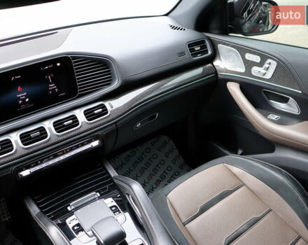 Серый Мерседес GLE-Class Coupe, объемом двигателя 3 л и пробегом 38 тыс. км за 96900 $, фото 46 на Automoto.ua