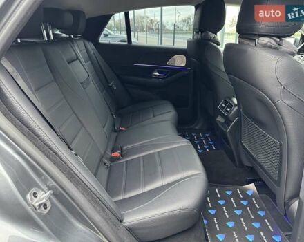 Сірий Мерседес GLE-Class Coupe, об'ємом двигуна 2 л та пробігом 63 тис. км за 82900 $, фото 36 на Automoto.ua