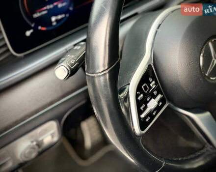 Сірий Мерседес GLE-Class Coupe, об'ємом двигуна 2.93 л та пробігом 139 тис. км за 66990 $, фото 18 на Automoto.ua