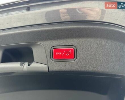 Сірий Мерседес GLE-Class Coupe, об'ємом двигуна 2 л та пробігом 63 тис. км за 82900 $, фото 34 на Automoto.ua