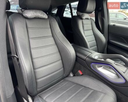 Сірий Мерседес GLE-Class Coupe, об'ємом двигуна 2 л та пробігом 63 тис. км за 82900 $, фото 39 на Automoto.ua