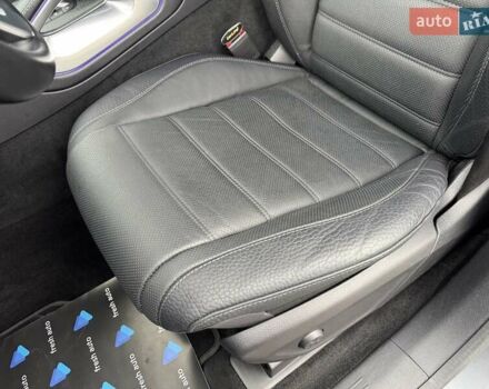 Сірий Мерседес GLE-Class Coupe, об'ємом двигуна 2 л та пробігом 63 тис. км за 82900 $, фото 18 на Automoto.ua