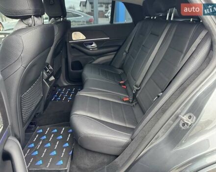 Сірий Мерседес GLE-Class Coupe, об'ємом двигуна 2 л та пробігом 63 тис. км за 82900 $, фото 31 на Automoto.ua