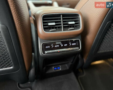 Серый Мерседес GLE-Class Coupe, объемом двигателя 2 л и пробегом 11 тыс. км за 117900 $, фото 79 на Automoto.ua