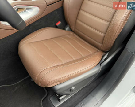 Серый Мерседес GLE-Class Coupe, объемом двигателя 2 л и пробегом 11 тыс. км за 117900 $, фото 40 на Automoto.ua