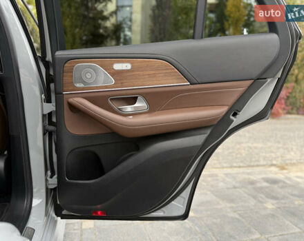 Серый Мерседес GLE-Class Coupe, объемом двигателя 2 л и пробегом 11 тыс. км за 117900 $, фото 84 на Automoto.ua