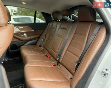 Серый Мерседес GLE-Class Coupe, объемом двигателя 2 л и пробегом 11 тыс. км за 117900 $, фото 78 на Automoto.ua