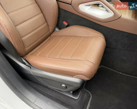 Серый Мерседес GLE-Class Coupe, объемом двигателя 2 л и пробегом 11 тыс. км за 117900 $, фото 91 на Automoto.ua