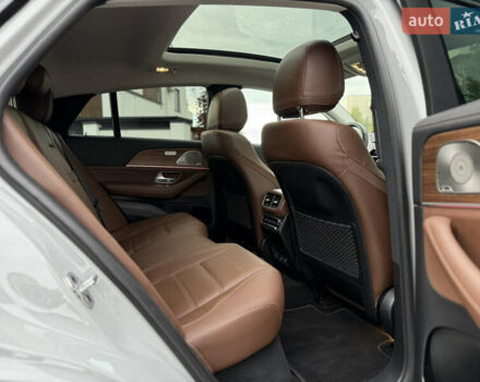 Серый Мерседес GLE-Class Coupe, объемом двигателя 2 л и пробегом 11 тыс. км за 117900 $, фото 88 на Automoto.ua