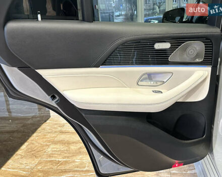 Серый Мерседес GLE-Class Coupe, объемом двигателя 3 л и пробегом 5 тыс. км за 127000 $, фото 50 на Automoto.ua