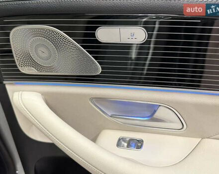 Серый Мерседес GLE-Class Coupe, объемом двигателя 3 л и пробегом 5 тыс. км за 127000 $, фото 62 на Automoto.ua