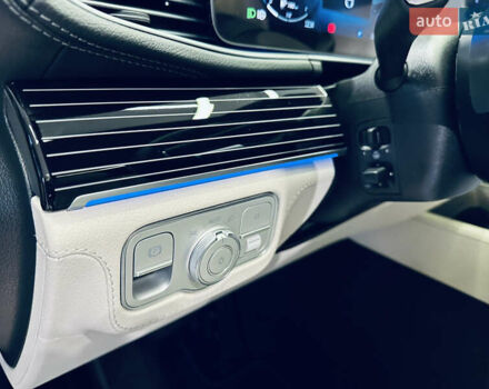 Серый Мерседес GLE-Class Coupe, объемом двигателя 3 л и пробегом 5 тыс. км за 127000 $, фото 29 на Automoto.ua