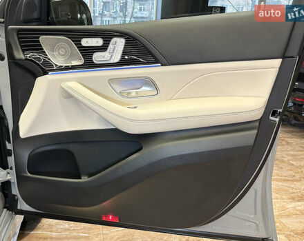 Серый Мерседес GLE-Class Coupe, объемом двигателя 3 л и пробегом 5 тыс. км за 127000 $, фото 66 на Automoto.ua