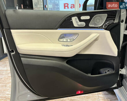 Серый Мерседес GLE-Class Coupe, объемом двигателя 3 л и пробегом 5 тыс. км за 127000 $, фото 21 на Automoto.ua