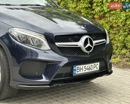 Синий Мерседес GLE-Class Coupe, объемом двигателя 4.66 л и пробегом 190 тыс. км за 41000 $, фото 4 на Automoto.ua