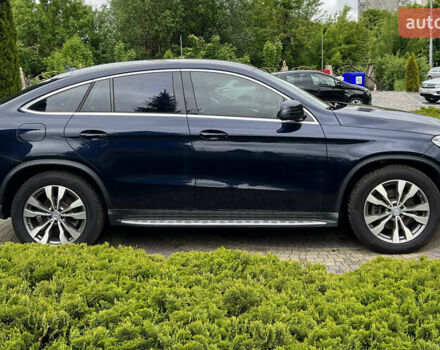 Синий Мерседес GLE-Class Coupe, объемом двигателя 3 л и пробегом 206 тыс. км за 34900 $, фото 7 на Automoto.ua