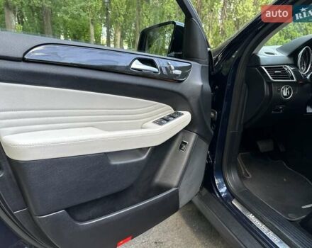 Синий Мерседес GLE-Class Coupe, объемом двигателя 2.99 л и пробегом 211 тыс. км за 40500 $, фото 9 на Automoto.ua