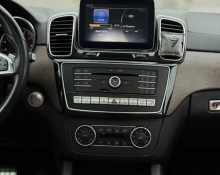 Синий Мерседес GLE-Class Coupe, объемом двигателя 3 л и пробегом 271 тыс. км за 48999 $, фото 21 на Automoto.ua