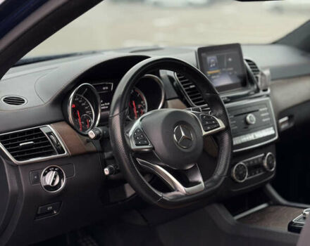 Синий Мерседес GLE-Class Coupe, объемом двигателя 3 л и пробегом 271 тыс. км за 49999 $, фото 13 на Automoto.ua