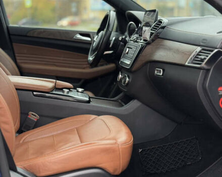 Синий Мерседес GLE-Class Coupe, объемом двигателя 3 л и пробегом 271 тыс. км за 48999 $, фото 9 на Automoto.ua