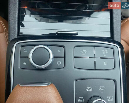 Синий Мерседес GLE-Class Coupe, объемом двигателя 3 л и пробегом 86 тыс. км за 51900 $, фото 18 на Automoto.ua