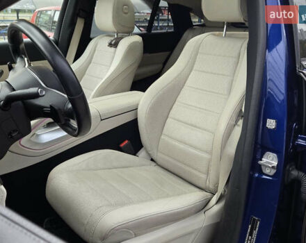 Синий Мерседес GLE-Class Coupe, объемом двигателя 2.93 л и пробегом 62 тыс. км за 77000 $, фото 6 на Automoto.ua