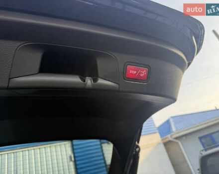 Синий Мерседес GLE-Class Coupe, объемом двигателя 3 л и пробегом 91 тыс. км за 85000 $, фото 31 на Automoto.ua