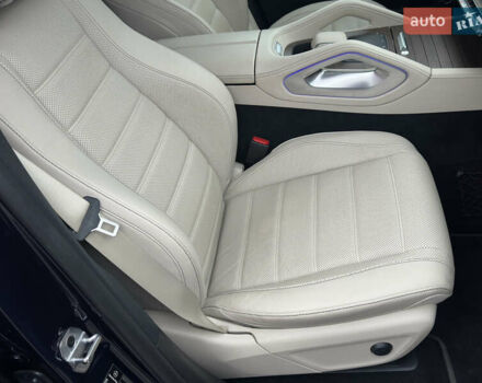 Мерседес GLE-Class Coupe 2021 в Киеве на Automoto.ua Синий Мерседес GLE-Class Coupe, объемом двигателя 2.93 л и пробегом 38 тыс. км за 74700 $, фото 33 на Automoto.ua