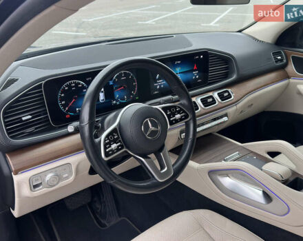Мерседес GLE-Class Coupe 2021 в Киеве на Automoto.ua Синий Мерседес GLE-Class Coupe, объемом двигателя 2.93 л и пробегом 38 тыс. км за 74700 $, фото 23 на Automoto.ua