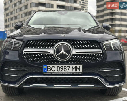 Мерседес GLE-Class Coupe 2021 в Киеве на Automoto.ua Синий Мерседес GLE-Class Coupe, объемом двигателя 2.93 л и пробегом 38 тыс. км за 74700 $, фото 2 на Automoto.ua