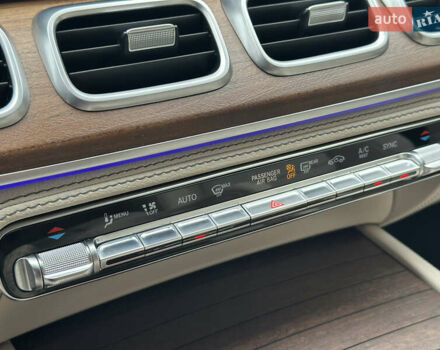 Мерседес GLE-Class Coupe 2021 в Киеве на Automoto.ua Синий Мерседес GLE-Class Coupe, объемом двигателя 2.93 л и пробегом 38 тыс. км за 74700 $, фото 24 на Automoto.ua