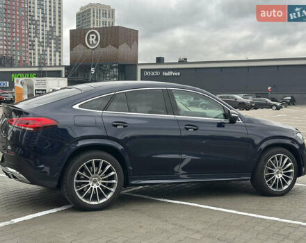 Мерседес GLE-Class Coupe 2021 в Киеве на Automoto.ua Синий Мерседес GLE-Class Coupe, объемом двигателя 2.93 л и пробегом 38 тыс. км за 74700 $, фото 9 на Automoto.ua