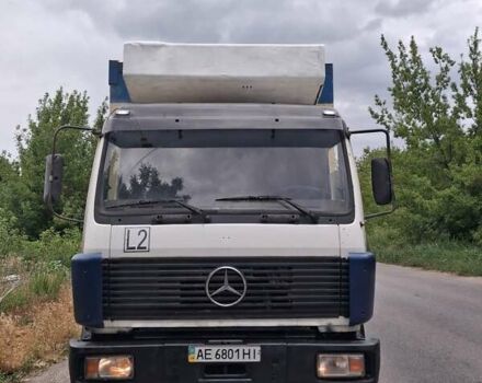 Белый Мерседес LK-Series, объемом двигателя 9 л и пробегом 500 тыс. км за 8000 $, фото 1 на Automoto.ua