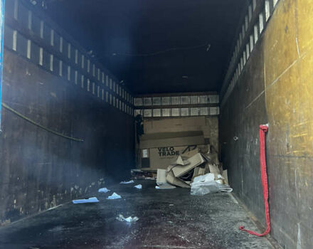 Фиолетовый Мерседес LK-Series, объемом двигателя 5.97 л и пробегом 447 тыс. км за 8200 $, фото 10 на Automoto.ua