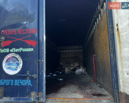 Фиолетовый Мерседес LK-Series, объемом двигателя 5.97 л и пробегом 447 тыс. км за 8200 $, фото 11 на Automoto.ua