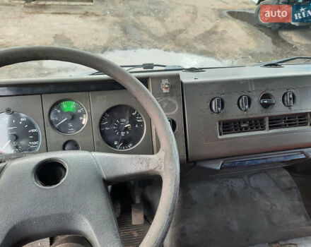 Красный Мерседес LK-Series, объемом двигателя 4.29 л и пробегом 857 тыс. км за 6500 $, фото 10 на Automoto.ua