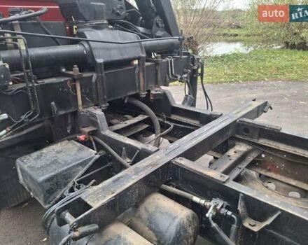 Красный Мерседес LK-Series, объемом двигателя 0 л и пробегом 512 тыс. км за 21000 $, фото 16 на Automoto.ua