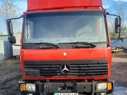 Красный Мерседес LK-Series, объемом двигателя 4.29 л и пробегом 857 тыс. км за 6500 $, фото 1 на Automoto.ua