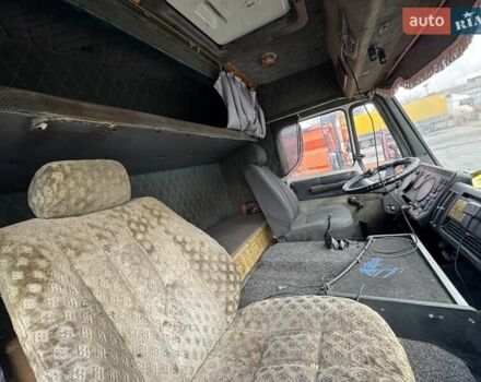 Мерседес LK-Series, объемом двигателя 0 л и пробегом 800 тыс. км за 8950 $, фото 6 на Automoto.ua