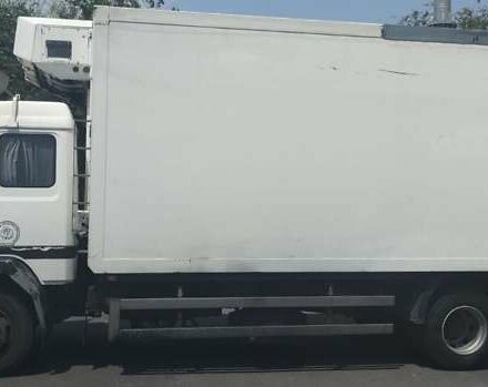 Мерседес LK-Series 1993 в Днепре (Днепропетровске) на Automoto.ua Мерседес LK-Series, объемом двигателя 6 л и пробегом 1000 тыс. км за 10000 $, фото 2 на Automoto.ua