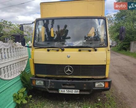 Жовтий Мерседес LK-Series, об'ємом двигуна 6 л та пробігом 500 тис. км за 5900 $, фото 1 на Automoto.ua